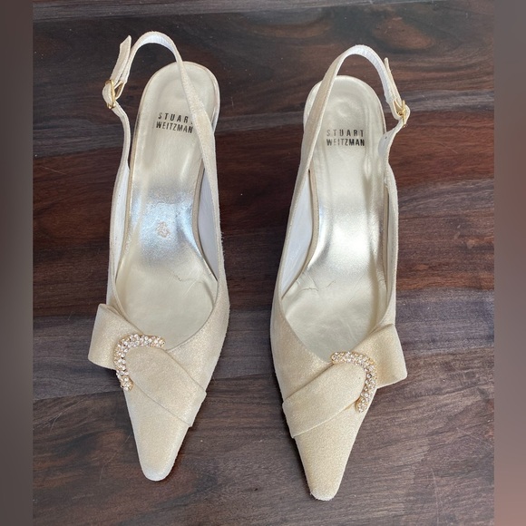 Stuart Weitzman tan and gold sling back pumps - Picture 1 of 10